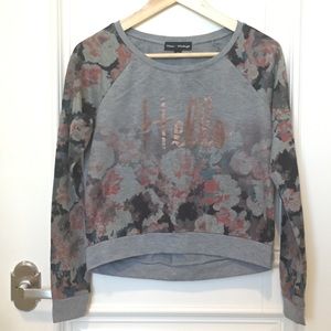Floral Gray Long-sleeved Sweatshirt saying “Hello”